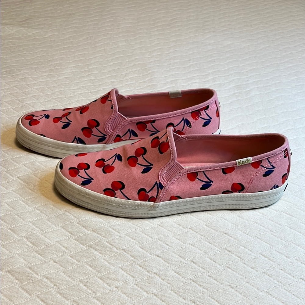 Kate Spade x Ked’s like new Pink and Red Cherry slip on loafers, W size 9 - Picture 4 of 11